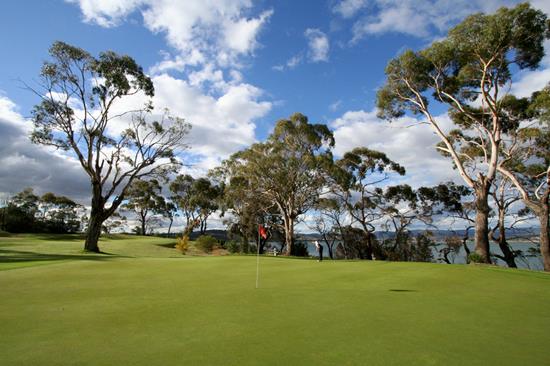 <h2>2017 Australasia Golf Cruise</h2>15 Nights from Sydney to Auckland on <i>Azamara Journey</i> | 6 Courses | February 19 – 6 March