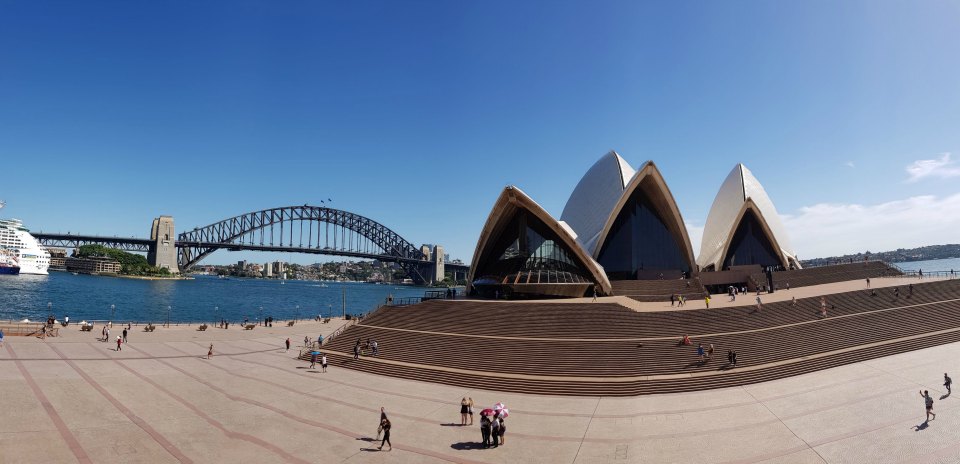 <h2>2019 New Zealand & Sydney Golf Cruise</h2>Azamara Quest (Jan)